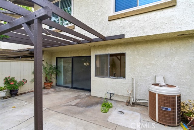 1623 Aspen Village Way, West Covina CA: https://media.crmls.org/medias/f7581a61-1d0c-4ff1-a49c-c964482faf98.jpg
