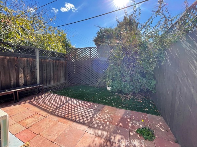 Detail Gallery Image 13 of 14 For 22018 Martinez St, Woodland Hills,  CA 91364 - 1 Beds | 1 Baths