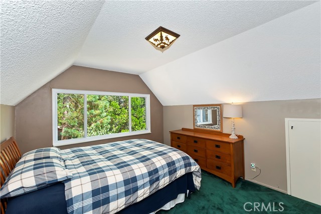 Detail Gallery Image 27 of 40 For 26661 Lake Forest Dr, Twin Peaks,  CA 92391 - 3 Beds | 2/1 Baths