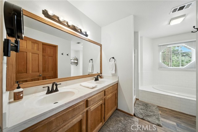 Detail Gallery Image 32 of 50 For 39122 Starview Ln, Big Bear Lake,  CA 92315 - 3 Beds | 2/1 Baths