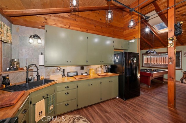 1150 Bear Springs, Rimforest, CA 92378