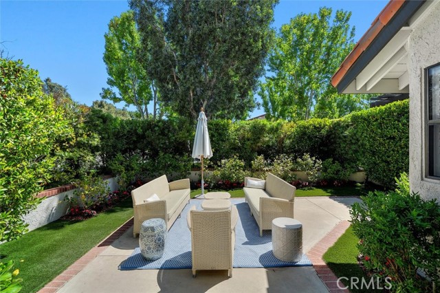 Detail Gallery Image 10 of 40 For 1 Coronado Ct, Manhattan Beach,  CA 90266 - 3 Beds | 2/1 Baths