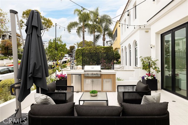 Detail Gallery Image 2 of 29 For 502 Jasmine Ave a,  Corona Del Mar,  CA 92625 - 3 Beds | 2/1 Baths