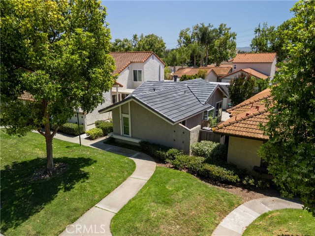 10 Windrow, Irvine CA: https://media.crmls.org/medias/f75b3c47-f5e2-49e2-9686-3207ec13d2eb.jpg