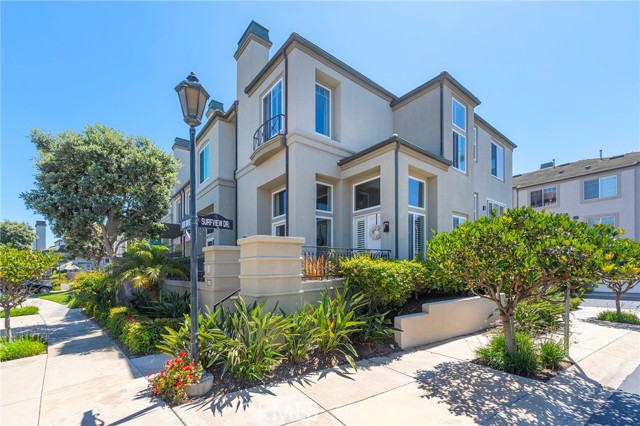 MLS# OC23162631