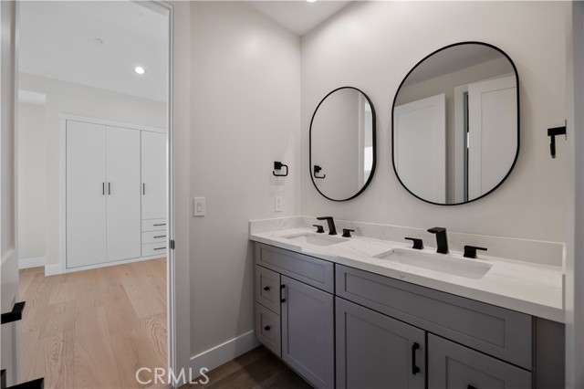 Detail Gallery Image 25 of 47 For 2100 Harriman Ln, Redondo Beach,  CA 90278 - 5 Beds | 4/1 Baths