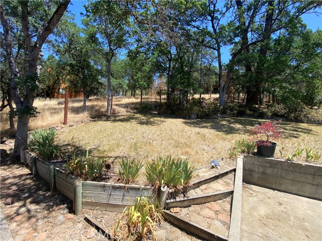 19232 N Shore Court, Hidden Valley Lake CA: https://media.crmls.org/medias/f75cd5dd-8fb7-48d9-bc1f-d9e63df97ad3.jpg