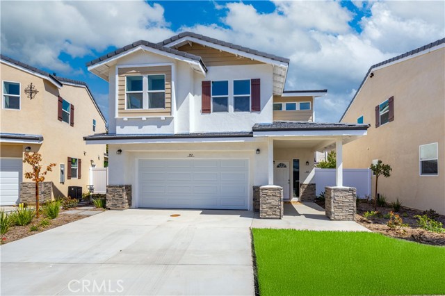 755 Lewis Street, Pomona CA: https://media.crmls.org/medias/f75ddf1d-a52a-4336-bbcc-a5dd31e4345d.jpg