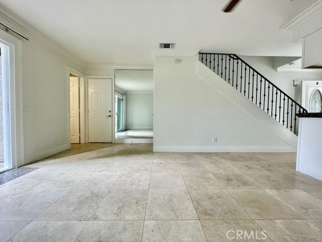 Detail Gallery Image 13 of 27 For 2558 Orange Ave #4,  Costa Mesa,  CA 92627 - 3 Beds | 2/1 Baths