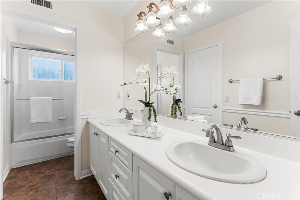 F75e84cc 24a1 4847 A388 C553407bf7d2