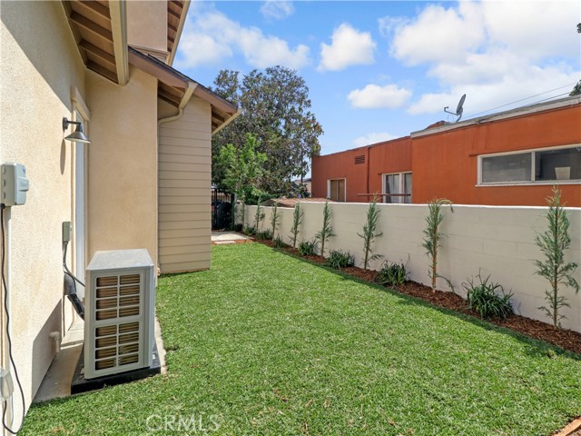 Detail Gallery Image 11 of 44 For 613 E Walnut Ave, Monrovia,  CA 91016 - 3 Beds | 3 Baths