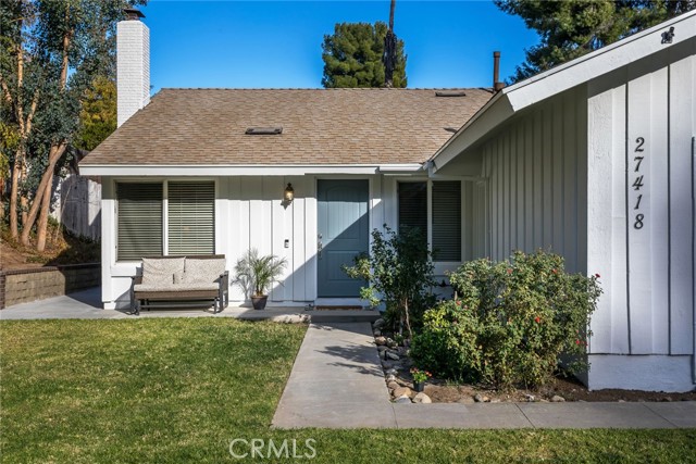 Detail Gallery Image 3 of 32 For 27418 Catala Ave, Saugus,  CA 91350 - 4 Beds | 2 Baths