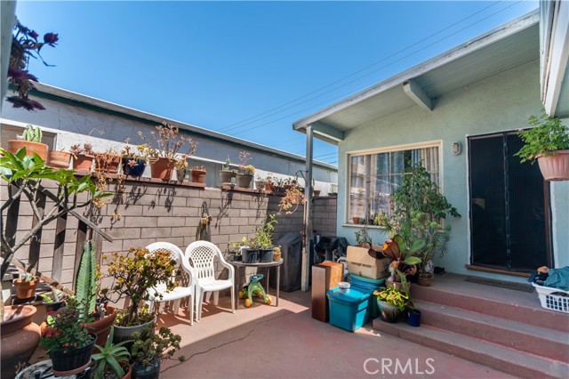 522 Rosecrans Avenue, Manhattan Beach, California 90266, 3 Bedrooms Bedrooms, ,2 BathroomsBathrooms,Residential,Sold,Rosecrans,SB21123330