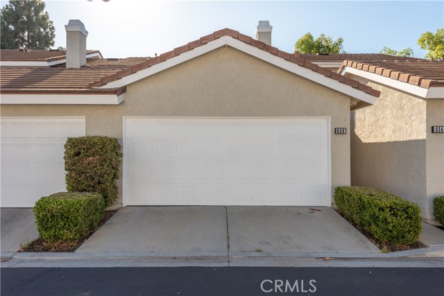 656 Springbrook N, Irvine CA: https://media.crmls.org/medias/f7603eb7-a48c-486e-9077-8a2555bb5a8b.jpg