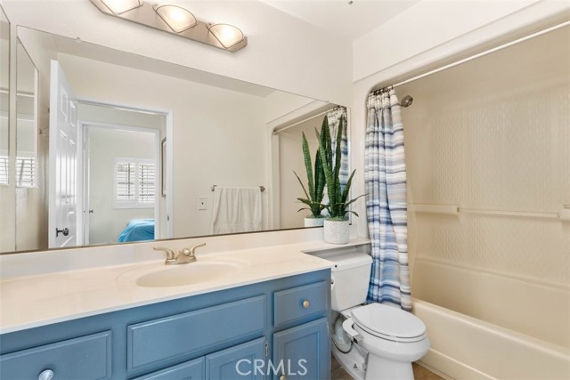 221 Violet Avenue, Monrovia CA: https://media.crmls.org/medias/f761009c-8035-4833-b307-71d5662323c0.jpg