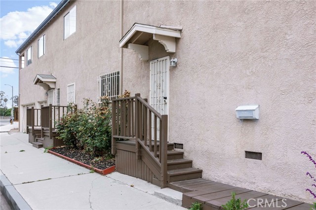 5183 Inglewood Boulevard, Culver City CA: https://media.crmls.org/medias/f761d285-f32a-482f-b39f-5b77175fd25b.jpg