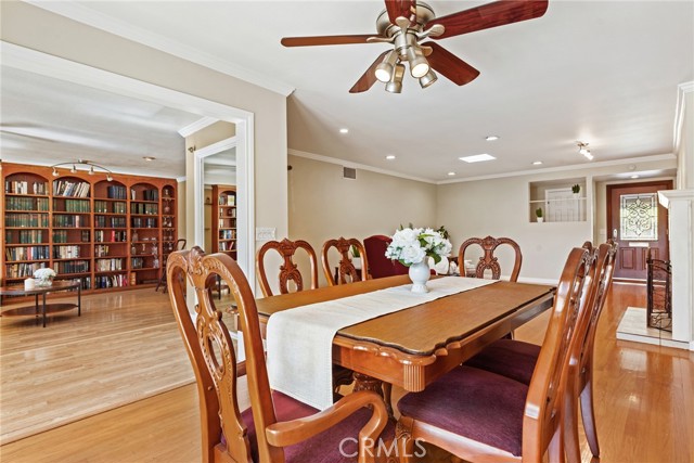 Detail Gallery Image 7 of 34 For 1116 W 21st St, Santa Ana,  CA 92706 - 3 Beds | 2 Baths