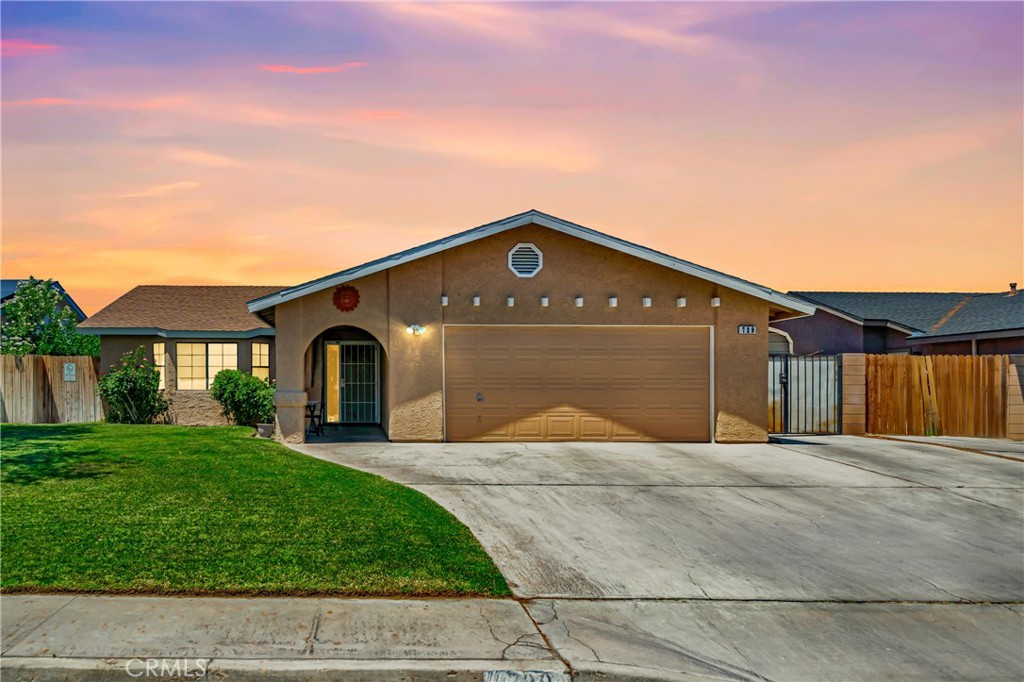 729 N Sunland Drive