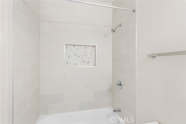 Detail Gallery Image 22 of 28 For 4872 W 131st St, Hawthorne,  CA 90250 - 2 Beds | 2/1 Baths