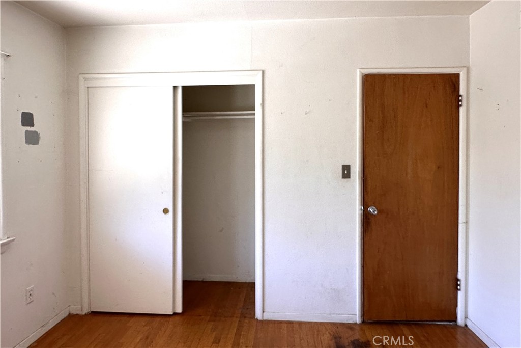 https://media.crmls.org/medias/f7644c7f-0d29-42e6-aea9-33f750207768.jpg?preset=X-Large