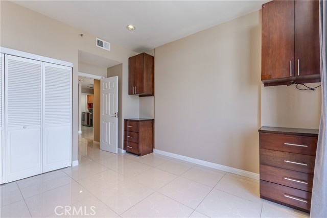 343 Pioneer Drive, Glendale CA: https://media.crmls.org/medias/f7647446-324e-452f-b5bd-e4a52310b87d.jpg