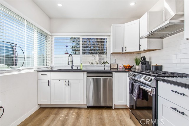 Detail Gallery Image 15 of 46 For 42665 San Julian Pl, Temecula,  CA 92592 - 4 Beds | 2 Baths