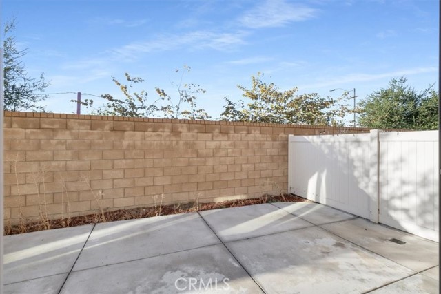 Detail Gallery Image 11 of 47 For 3126 E Painted Crescent St, Ontario,  CA 91762 - 3 Beds | 2/1 Baths