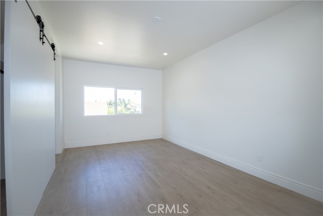 2101 Arlington Avenue, Los Angeles CA: https://media.crmls.org/medias/f76694c9-8683-41df-9865-5df1bbc923c3.jpg