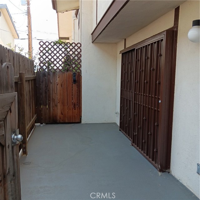 Detail Gallery Image 3 of 46 For 17037 S Vermont Ave #108,  Gardena,  CA 90247 - 3 Beds | 3 Baths
