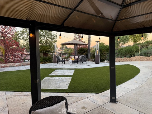 30610 Early Round Drive, Canyon Lake CA: https://media.crmls.org/medias/f76773a1-6e2b-4a46-ad89-967a46b459d9.jpg