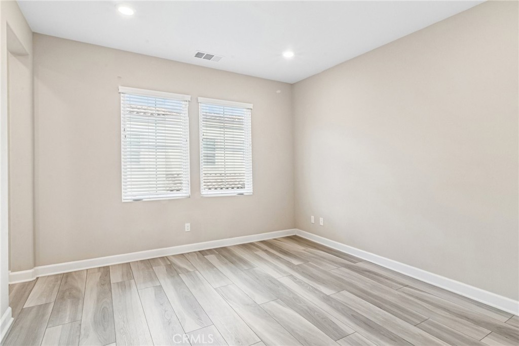 11011 Logan Way - photo 19