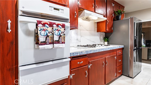 931 N Eucalyptus Avenue, Rialto CA: https://media.crmls.org/medias/f768093b-044e-4319-afd1-9bd7e27984e9.jpg
