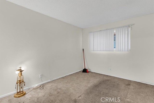 Detail Gallery Image 12 of 20 For 13806 Red Hill, Victorville,  CA 92395 - 4 Beds | 2 Baths