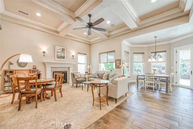 Detail Gallery Image 5 of 36 For 11395 N Monte Vista Way, Fresno,  CA 93730 - 4 Beds | 2 Baths