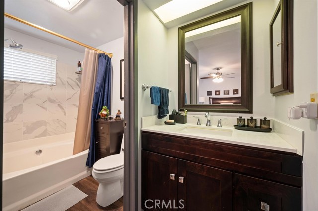 Detail Gallery Image 32 of 34 For 4634 Don Lorenzo Dr a,  Los Angeles,  CA 90008 - 3 Beds | 2/1 Baths