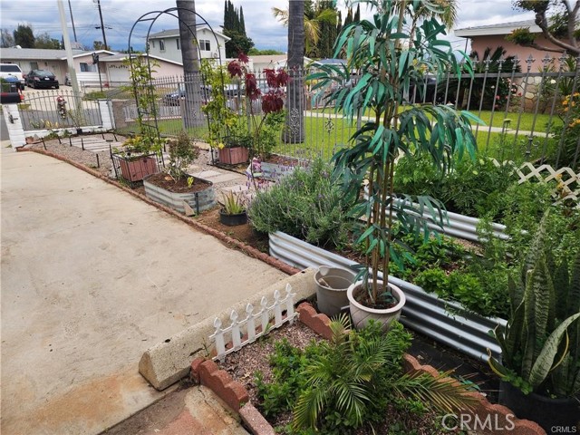 Detail Gallery Image 9 of 9 For 18214 Los Palacios, Rowland Heights,  CA 91748 - 3 Beds | 1 Baths