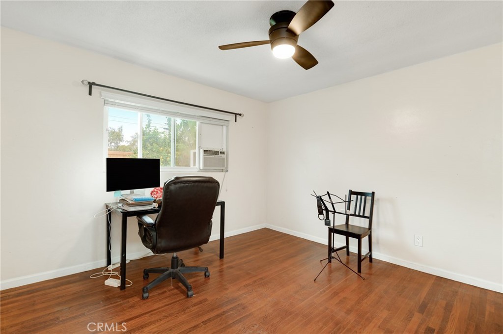3255 Menlo - photo 17