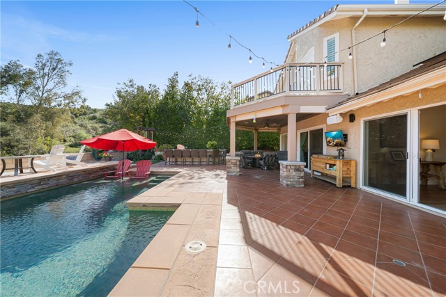 Detail Gallery Image 44 of 67 For 24224 Creekside Dr, Newhall,  CA 91321 - 5 Beds | 3 Baths