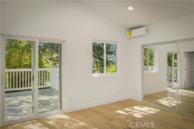 Detail Gallery Image 30 of 41 For 6150 Strickland Ave, Highland Park,  CA 90042 - 3 Beds | 2 Baths