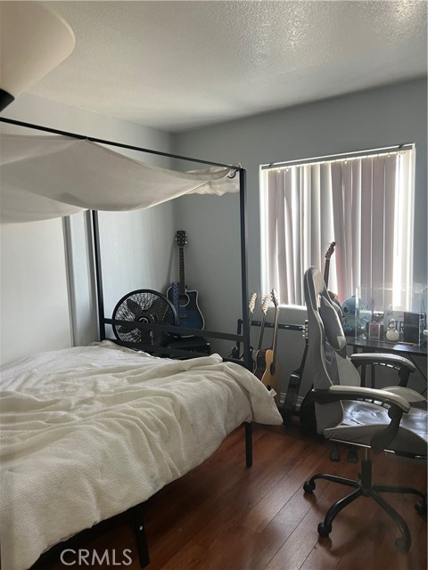 Detail Gallery Image 14 of 18 For 1127 Mcfarland, Wilmington,  CA 90744 - 4 Beds | 3 Baths