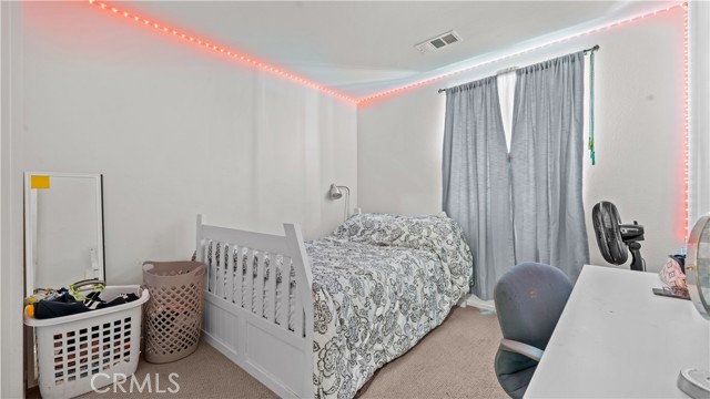 Detail Gallery Image 11 of 18 For 15979 Shawnee, Victorville,  CA 92394 - 4 Beds | 2/1 Baths