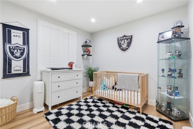 Detail Gallery Image 32 of 49 For 29161 Corales, Canyon Country,  CA 91387 - 3 Beds | 3 Baths