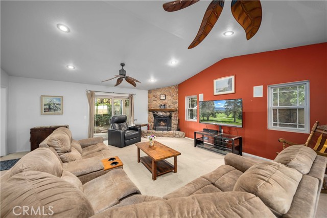 802 Duval Street, La Verne CA: https://media.crmls.org/medias/f76bef6f-4fc2-4e60-8fba-a0badb65a1bc.jpg