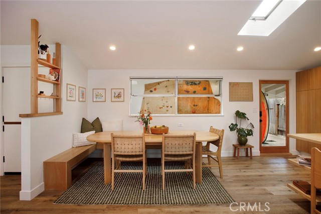 305 Bowling Green Drive, Costa Mesa CA: https://media.crmls.org/medias/f76d5638-5dfa-4e43-ae4f-1f3acdfaad3e.jpg
