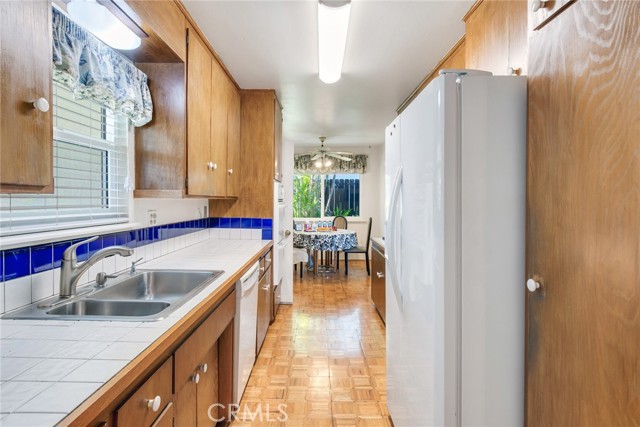 1242 N Dalton Avenue, Azusa CA: https://media.crmls.org/medias/f76d8354-a4a2-44f4-8e38-60852a9a720c.jpg