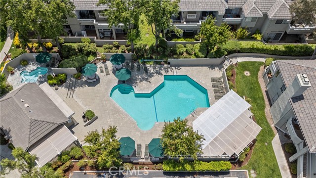 23957 Arroyo Park Drive, Valencia CA: https://media.crmls.org/medias/f76e6d27-0b1d-45bf-83d2-358d7e990d0f.jpg