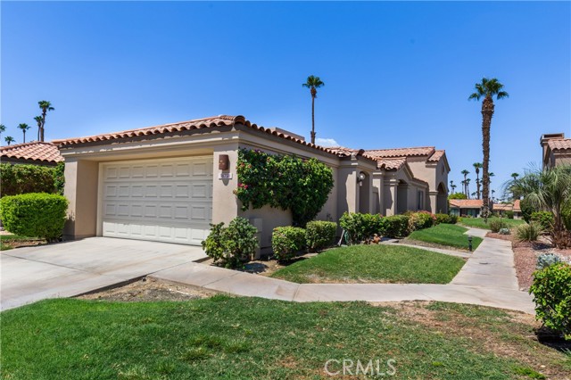 Detail Gallery Image 6 of 55 For 38750 Wisteria Dr, Palm Desert,  CA 92211 - 3 Beds | 3 Baths