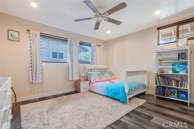 Detail Gallery Image 18 of 30 For 6321 Balcom Ave, Encino,  CA 91316 - 4 Beds | 2/1 Baths