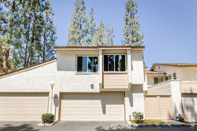 805 Vista Ct, Brea CA: https://media.crmls.org/medias/f76f777a-5d14-44a3-9535-1a189ddd329a.jpg