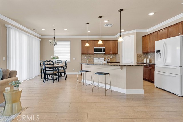 Detail Gallery Image 5 of 34 For 11274 Camden St, Apple Valley,  CA 92308 - 2 Beds | 2 Baths